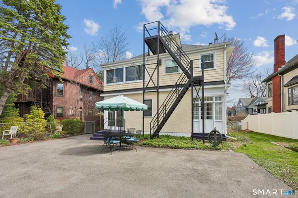 $549,900 | 223 Oxford Street, Hartford, CT 06105