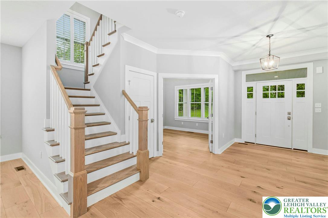 385 Nolf Road Nazareth, PA 18064 - Photo 5 of 46