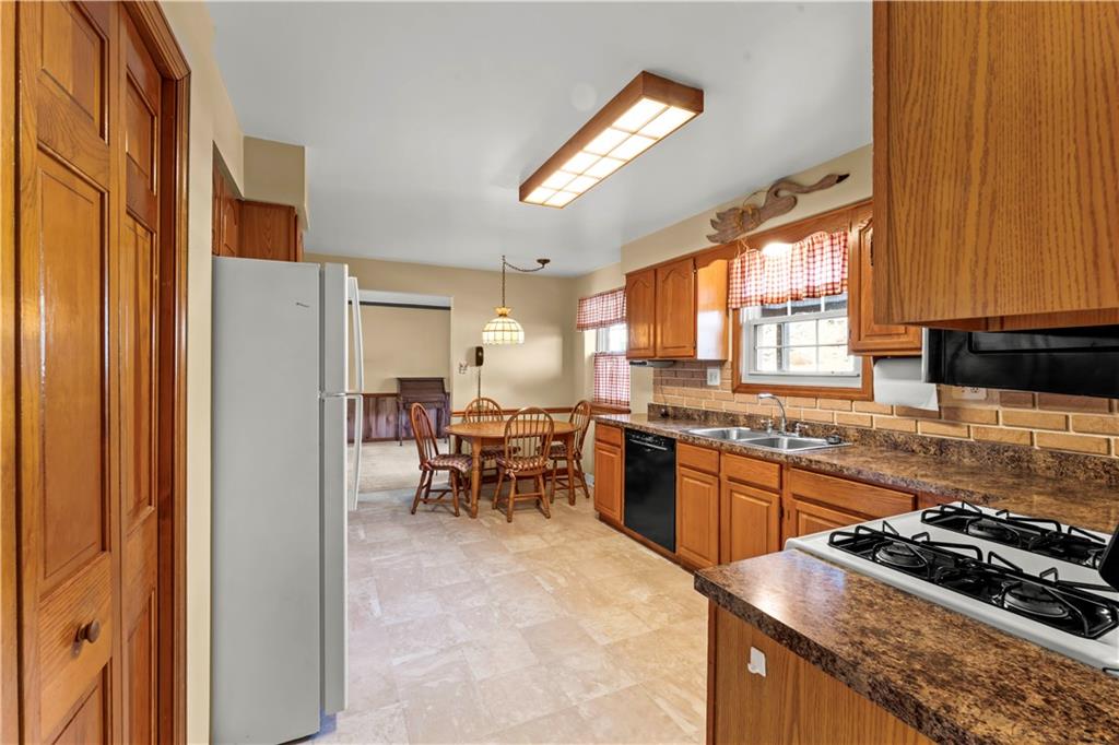 1101 Grouse Run Road Bethel Park, PA 15102 - Photo 8 of 31 Gallery Image 8