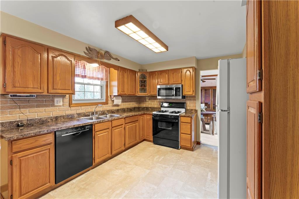 1101 Grouse Run Road Bethel Park, PA 15102 - Photo 10 of 31 Gallery Image 10