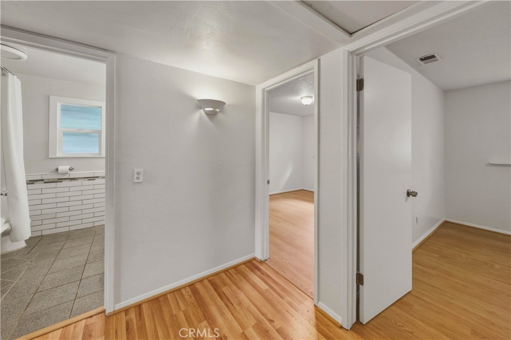 7990 San Gabriel Road Atascadero, CA 93422 - Photo 18 of 39 Hallway