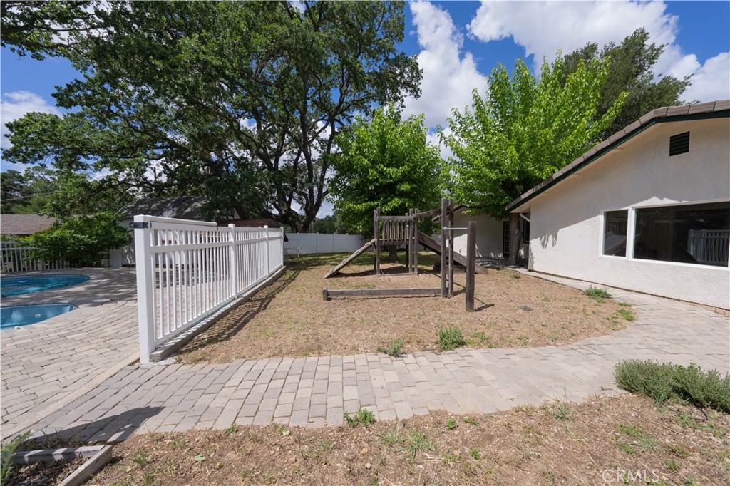 7990 San Gabriel Road Atascadero, CA 93422 - Photo 33 of 39 Backyard