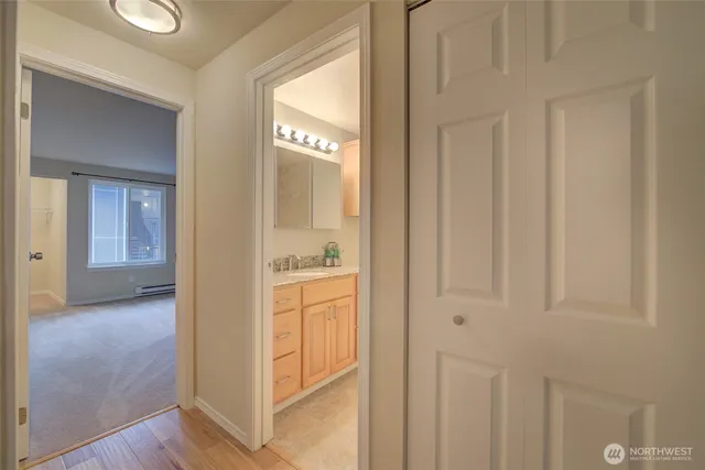 $2,000 | 14779 Northeast 32nd Street, Unit A302, Bellevue, WA 98007