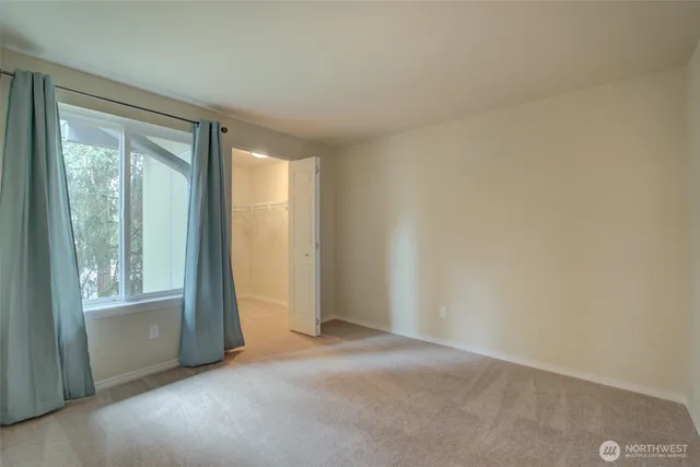 $2,000 | 14779 Northeast 32nd Street, Unit A302, Bellevue, WA 98007
