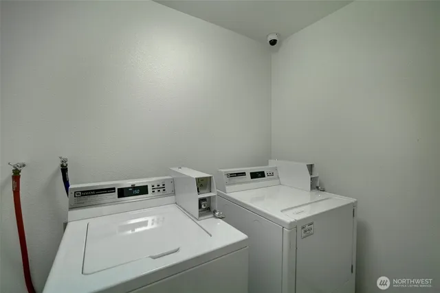 $2,000 | 14779 Northeast 32nd Street, Unit A302, Bellevue, WA 98007