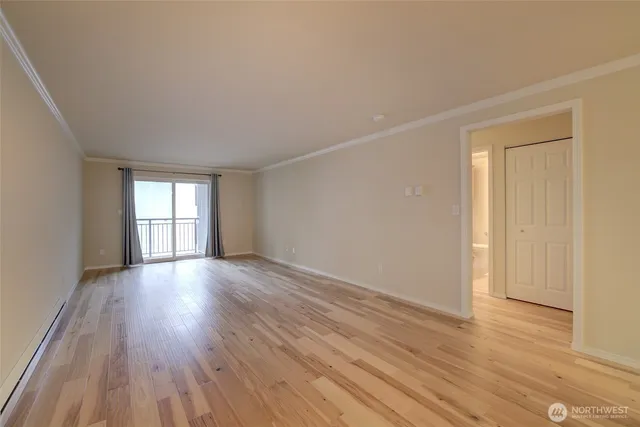 $2,000 | 14779 Northeast 32nd Street, Unit A302, Bellevue, WA 98007