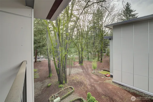 $2,000 | 14779 Northeast 32nd Street, Unit A302, Bellevue, WA 98007