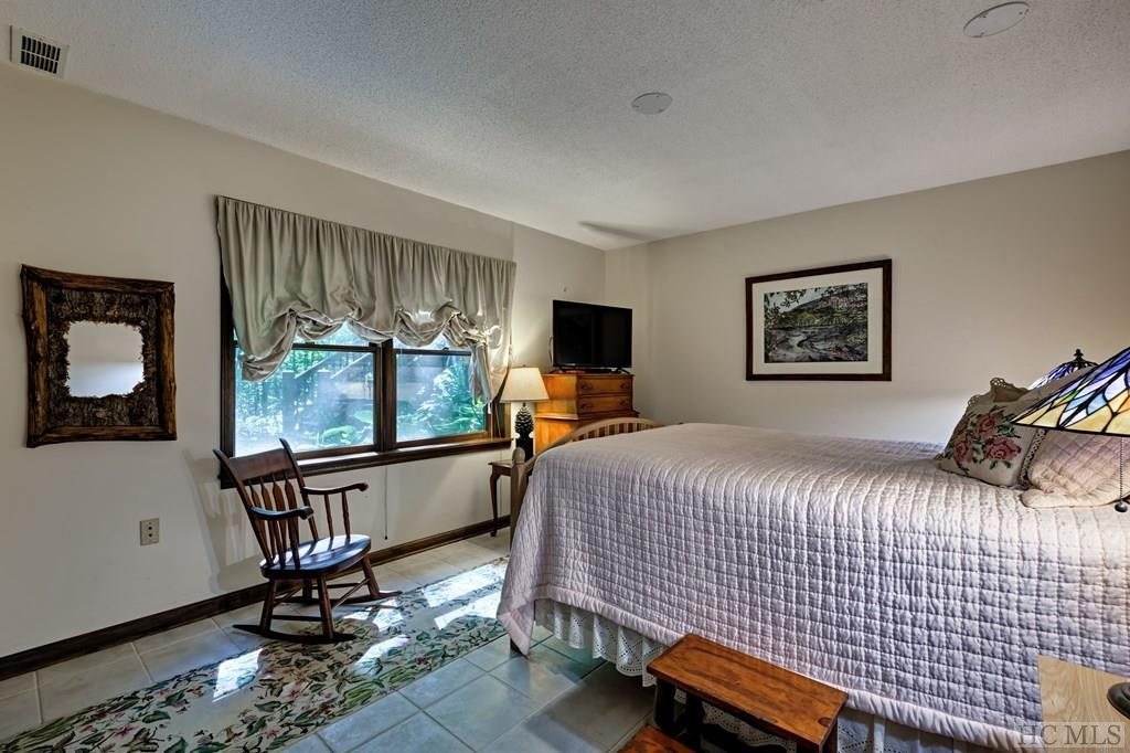 166 Crestwood Road Cashiers, NC 28717 - Photo 19 of 23 Gallery Image 19