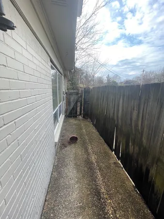 $1,325 | 495 Dickinson Street, Memphis, TN 38112
