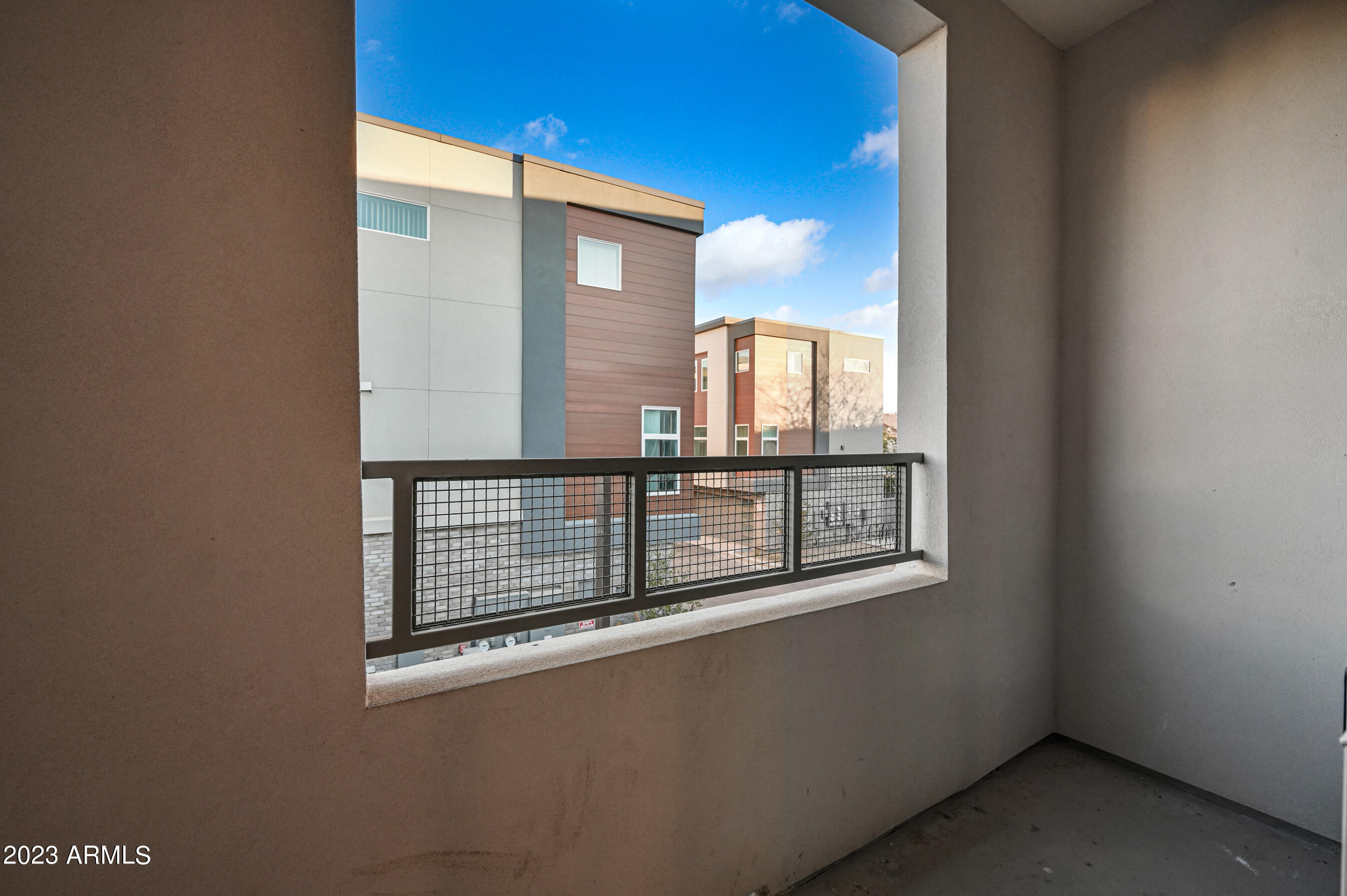 1023 West 5th Street, Unit 1006 Tempe, AZ 85281 - Photo 9 of 35 a view of an empty room