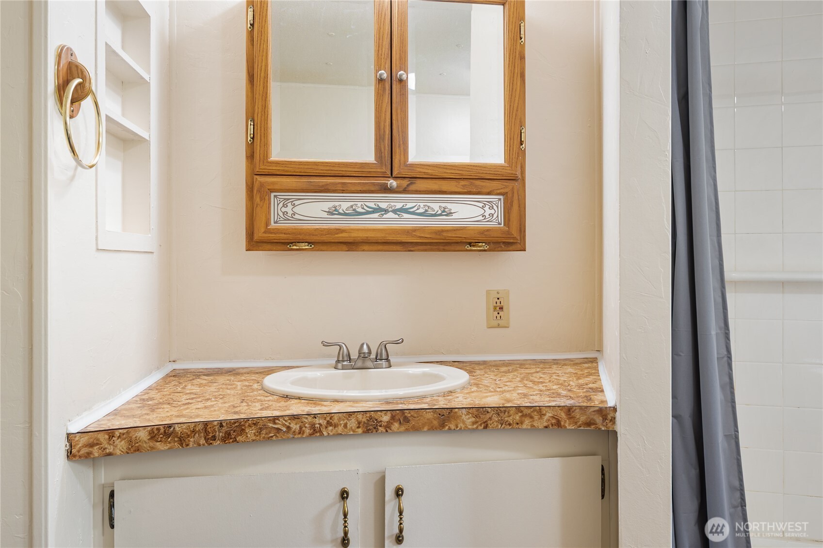 930 Trosper Road Southwest, Unit 129 Tumwater, WA 98512 - Photo 16 of 27