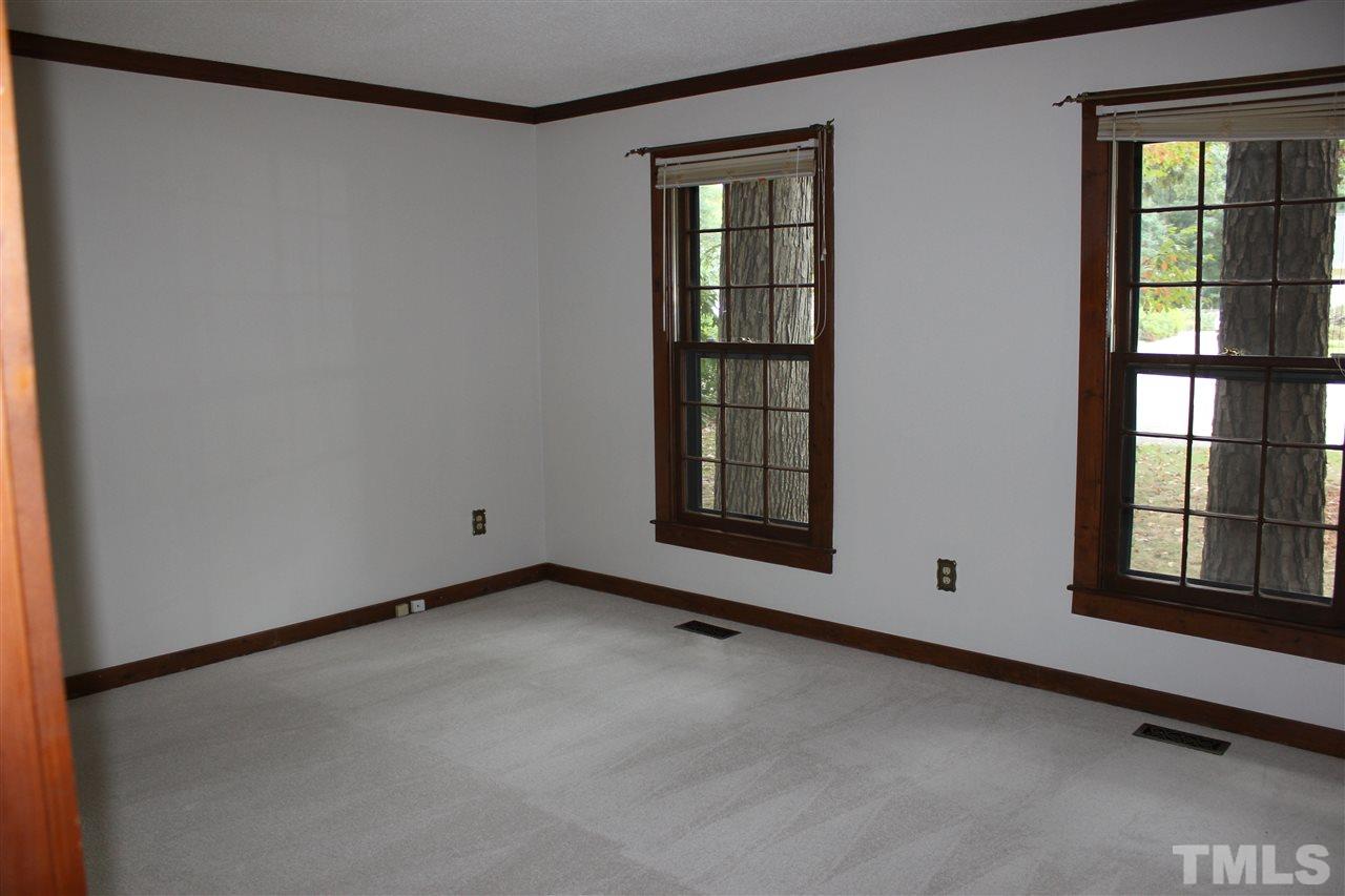 1605 Falls Court Raleigh, NC 27615 - Photo 9 of 23 Gallery Image 9