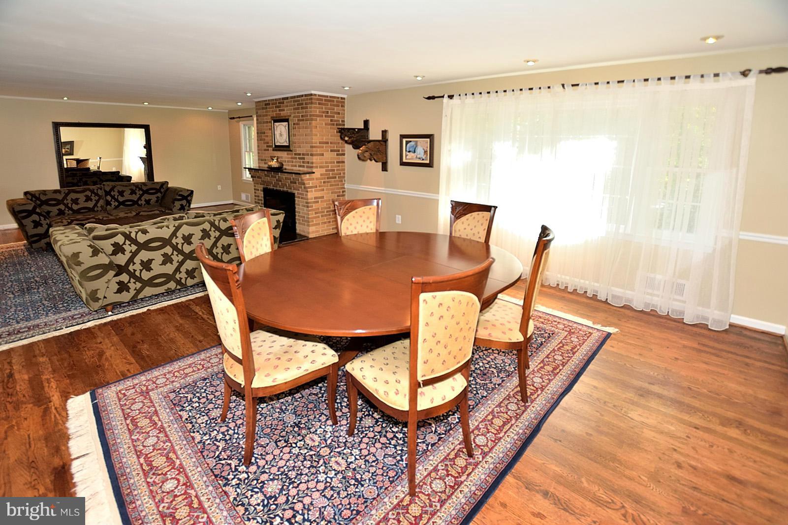 12205 Hounds Lane Reston, VA 20191 - Photo 12 of 23 Dining Room