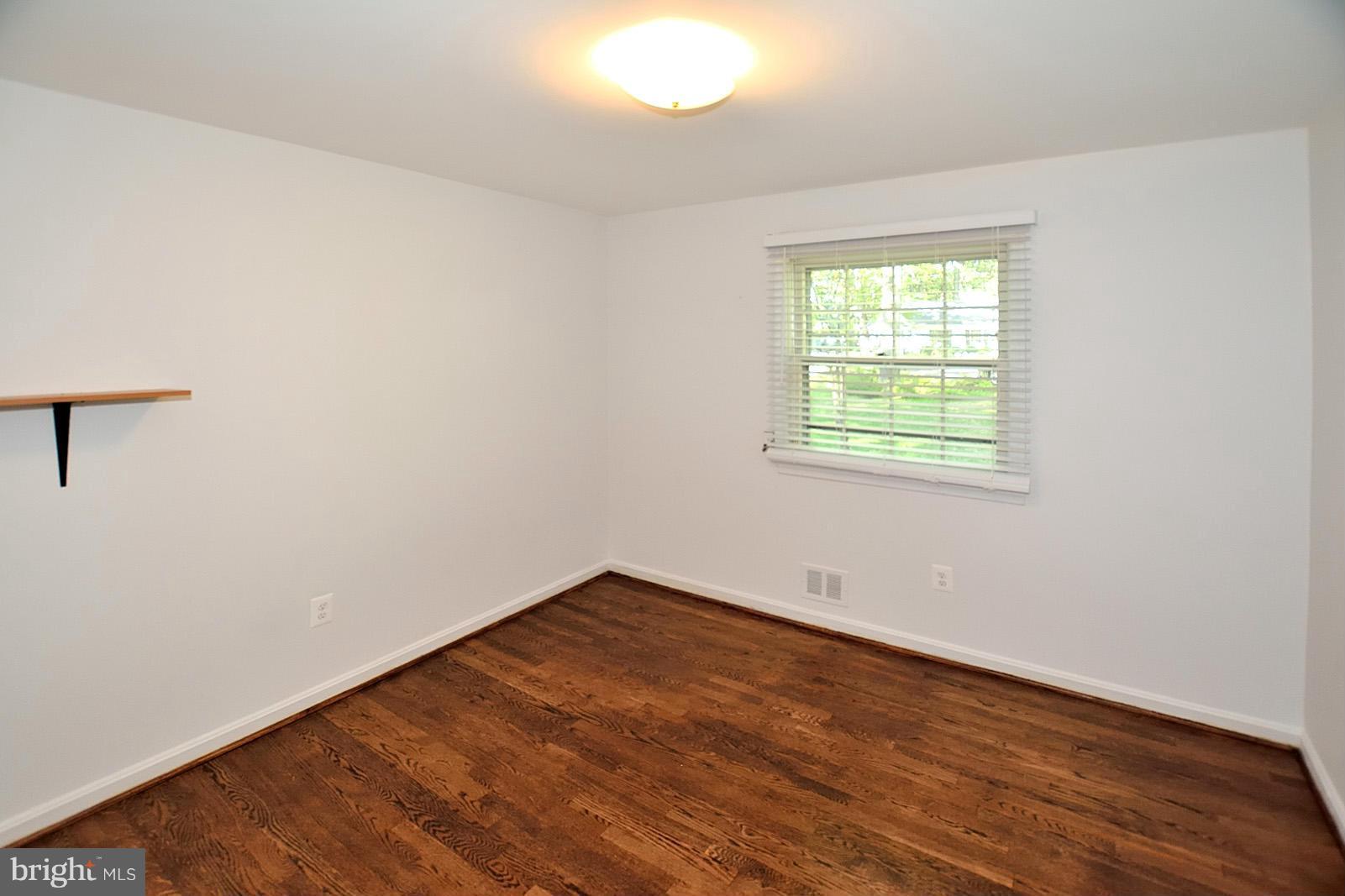 12205 Hounds Lane Reston, VA 20191 - Photo 15 of 23 Bedroom
