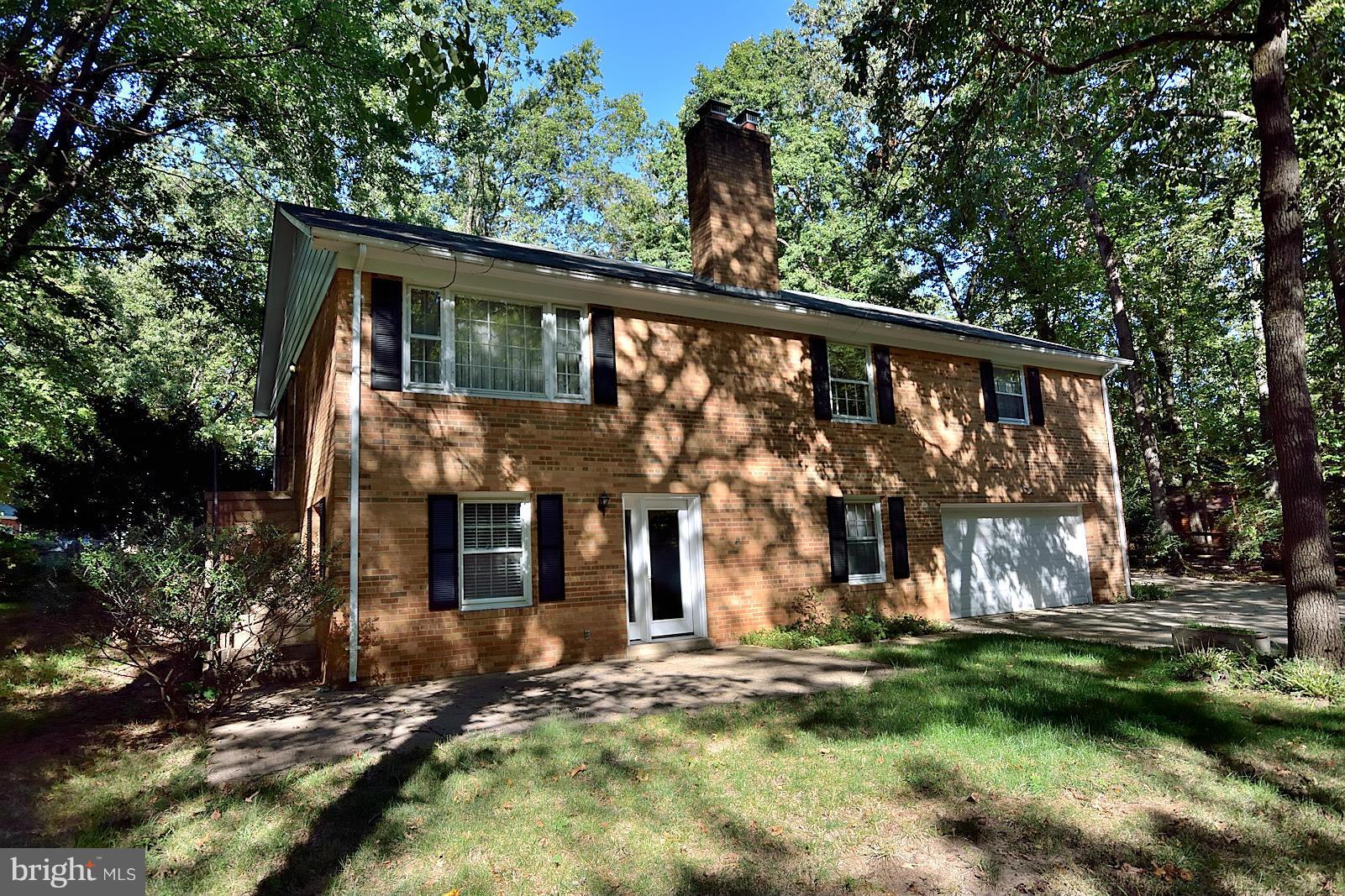 12205 Hounds Lane Reston, VA 20191 - Photo 22 of 23 Exterior (Rear)