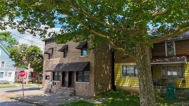 $1,150 | 1023 15th Street, Unit 1, Niagara Falls, NY 14301