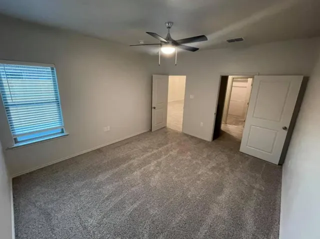 $1,400 | 2615 136th Street, Lubbock, TX 79423