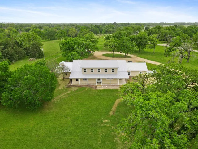 $850,000 | 43919 Austin Branch Road, Hempstead, TX 77445