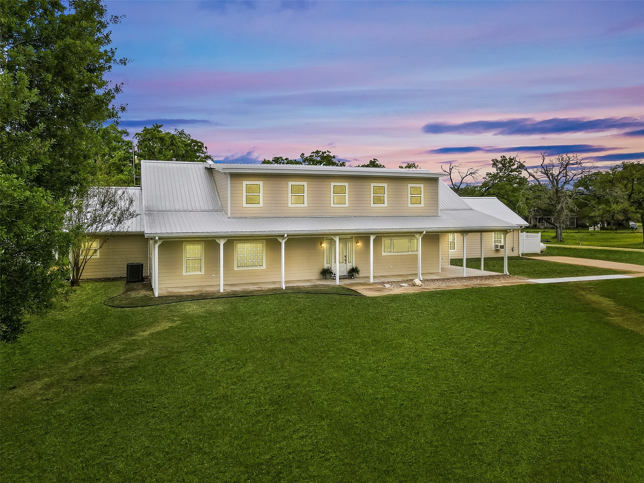 43919 Austin Branch Road Hempstead, TX 77445 - Photo 4 of 48 With fresh landscaping, this is ready for YOUR personal touch!