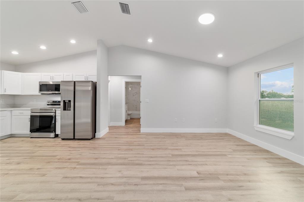 15599 Southwest 8th Place Ocala, FL 34481 - Photo 13 of 39