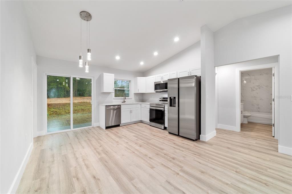 15599 Southwest 8th Place Ocala, FL 34481 - Photo 14 of 39