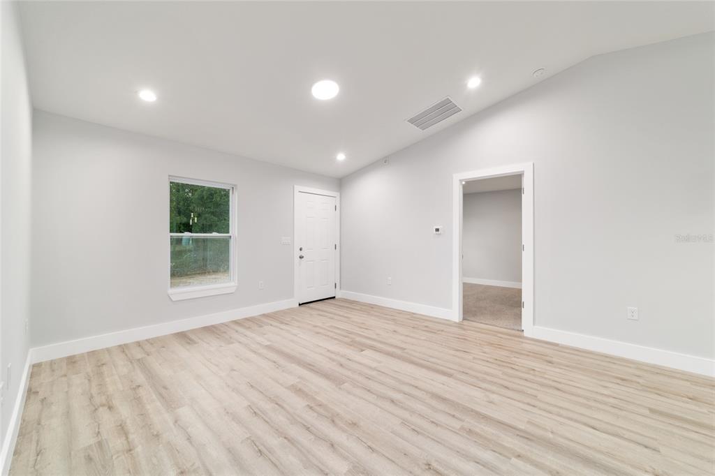 15599 Southwest 8th Place Ocala, FL 34481 - Photo 10 of 39