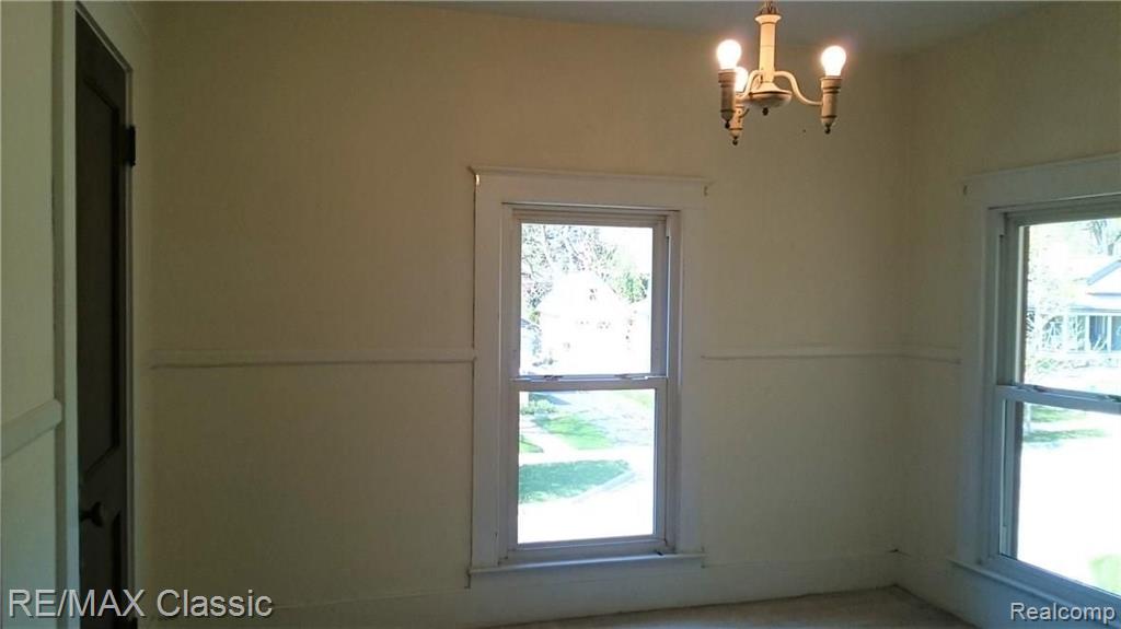 23906 Farmington Road Farmington, MI 48336 - Photo 23 of 25