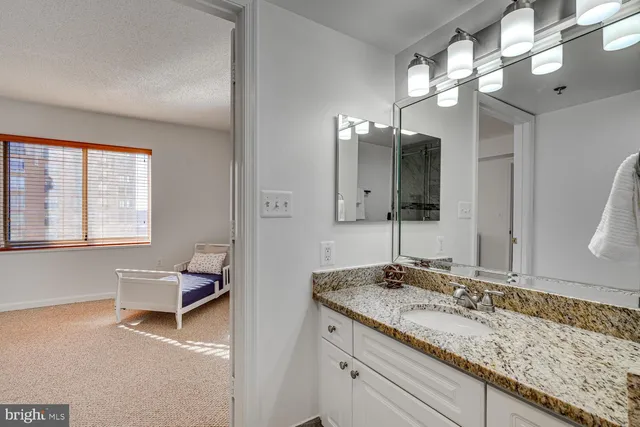 $632,500 | 2121 Jamieson Avenue, Unit 1207, Alexandria, VA 22314