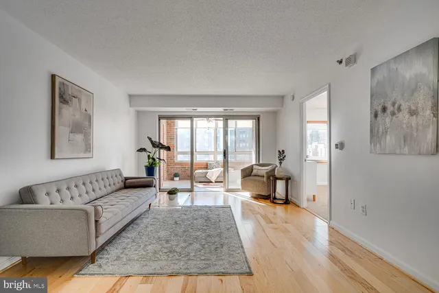 $632,500 | 2121 Jamieson Avenue, Unit 1207, Alexandria, VA 22314