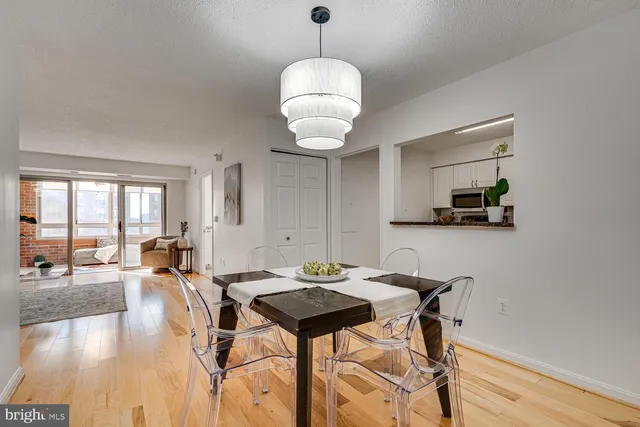 $632,500 | 2121 Jamieson Avenue, Unit 1207, Alexandria, VA 22314