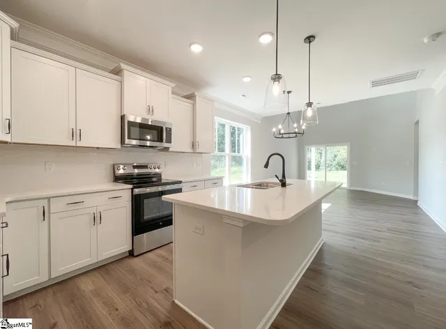 $299,900 | 58 Fair Village Lane, Simpsonville, SC 29680