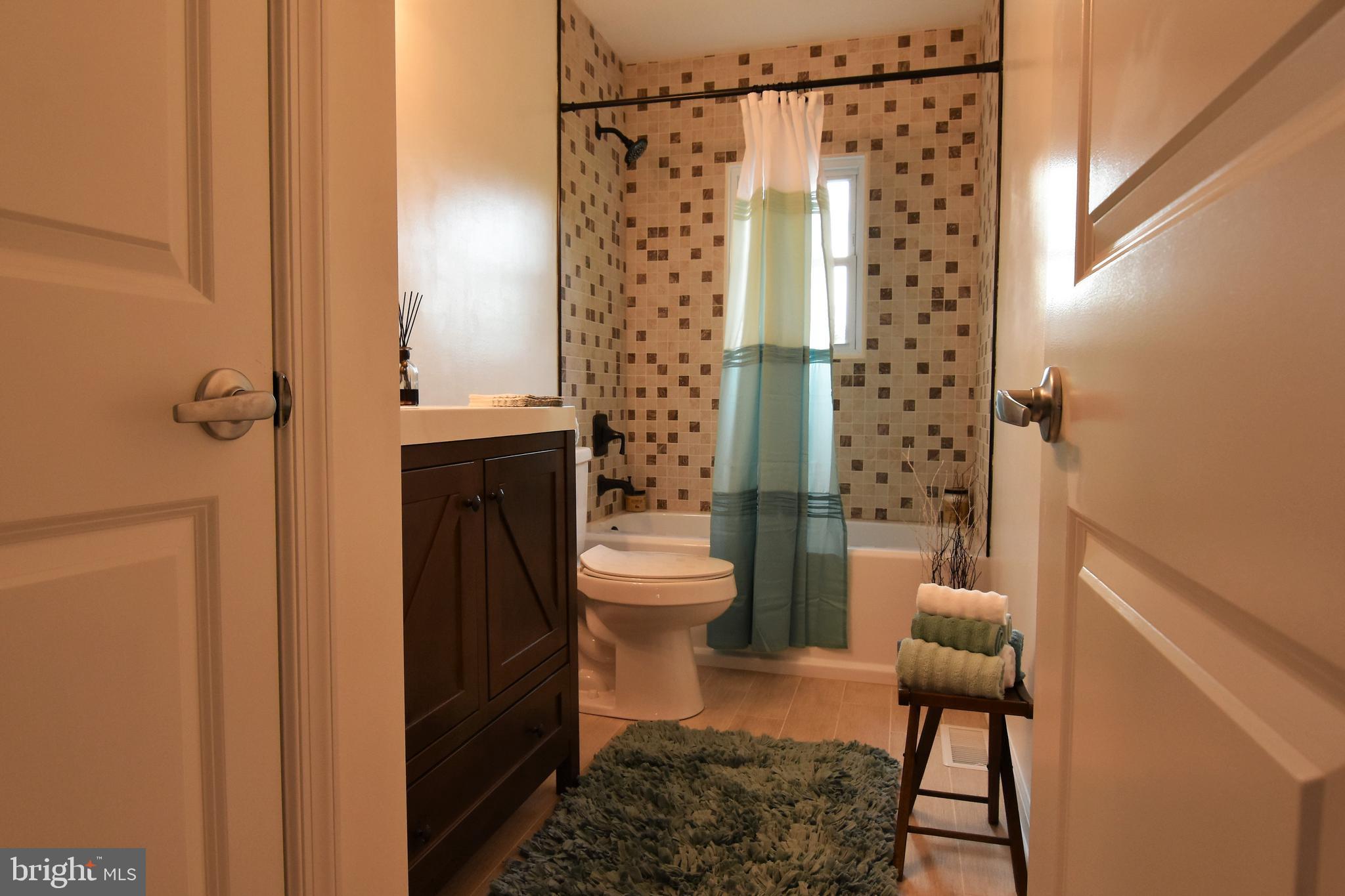 204 Dale Road Pasadena, MD 21122 - Photo 9 of 41 Gallery Image 9