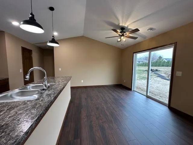 $3,000 | 1560 Gray Fox Drive Northeast, Owatonna, MN 55060