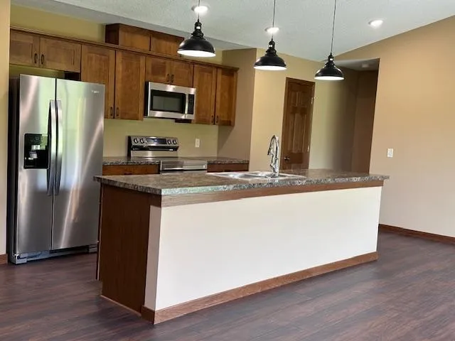 $3,000 | 1560 Gray Fox Drive Northeast, Owatonna, MN 55060