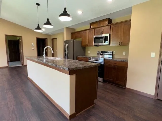 $3,000 | 1560 Gray Fox Drive Northeast, Owatonna, MN 55060