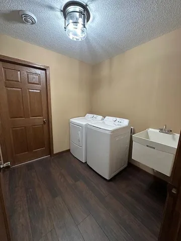 $3,000 | 1560 Gray Fox Drive Northeast, Owatonna, MN 55060