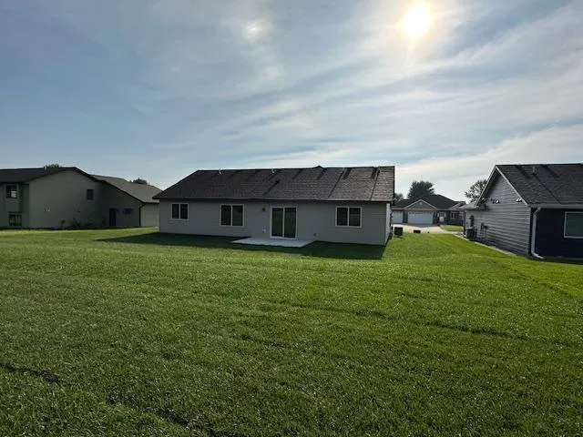 $3,000 | 1560 Gray Fox Drive Northeast, Owatonna, MN 55060