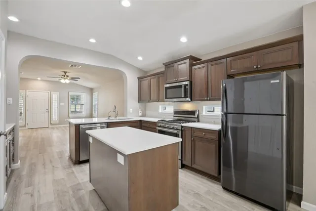 $1,950 | 4937 Hartson, Kyle, TX 78640