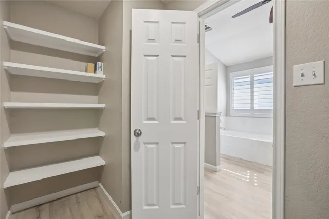 $1,950 | 4937 Hartson, Kyle, TX 78640