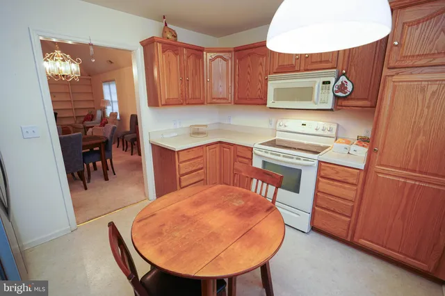 $268,900 | 920 West Schumaker Manor Drive, Salisbury, MD 21804