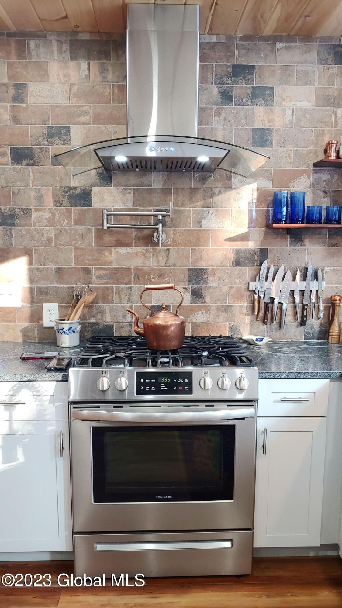 10 Van Guilder Road Chester, NY 12817 - Photo 7 of 31 Range and hood