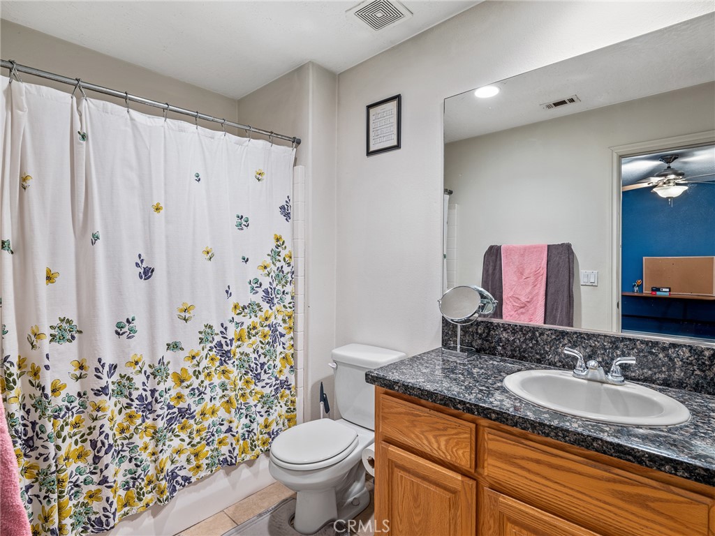 13850 Night Shade Road Apple Valley, CA 92307 - Photo 43 of 75