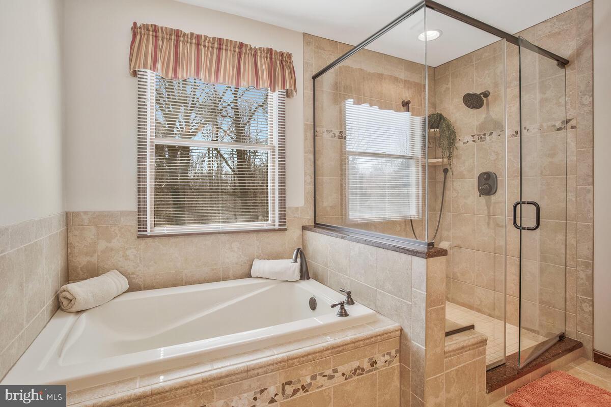 9731 Howes Road Dunkirk, MD 20754 - Photo 30 of 58 Primary Bath