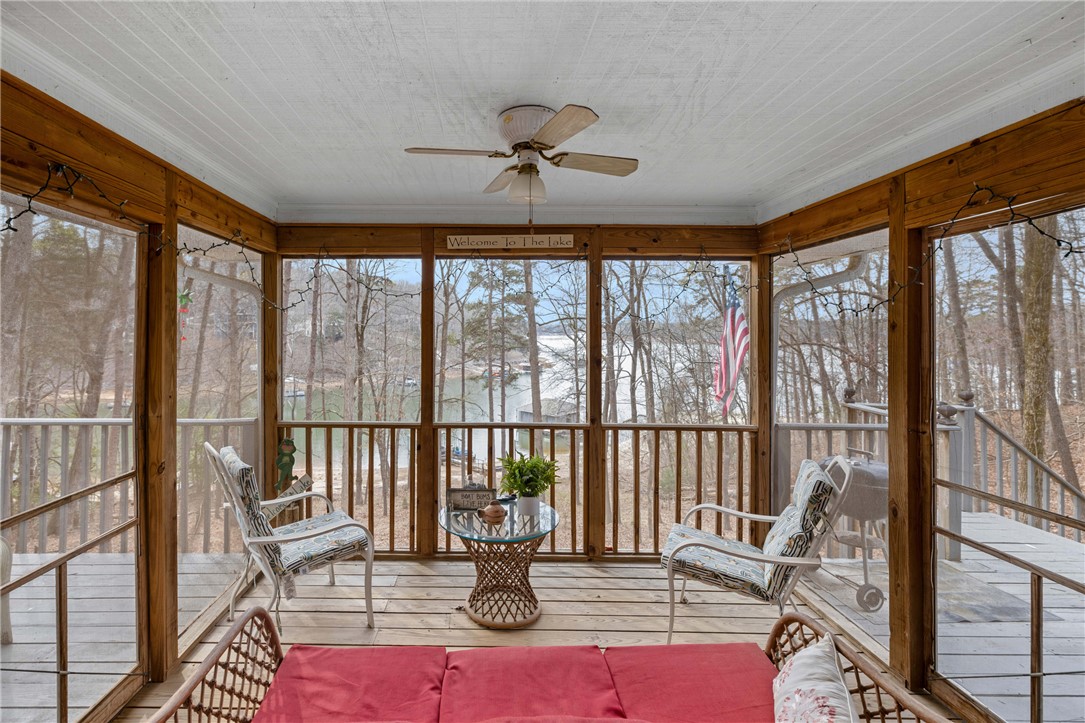 109 Indian Court Road Westminster, SC 29693 - Photo 20 of 42