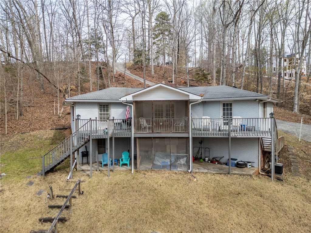 109 Indian Court Road Westminster, SC 29693 - Photo 2 of 42