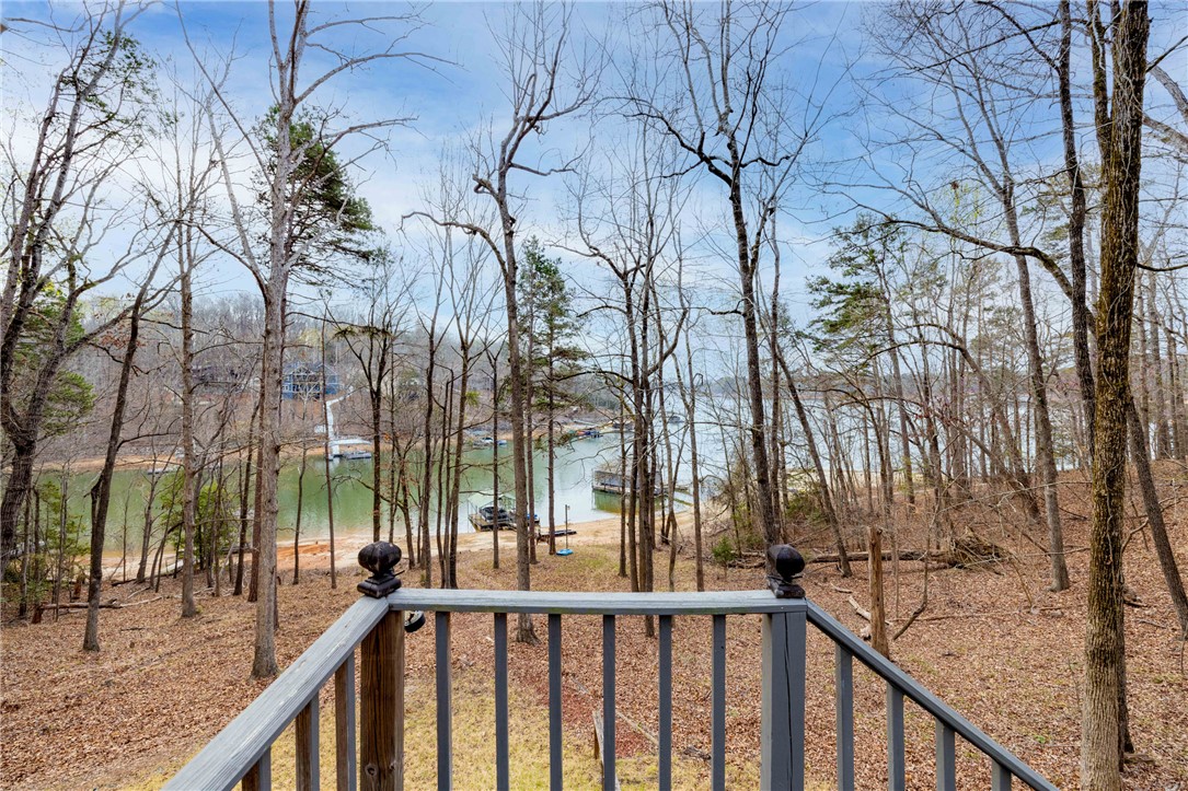 109 Indian Court Road Westminster, SC 29693 - Photo 23 of 42