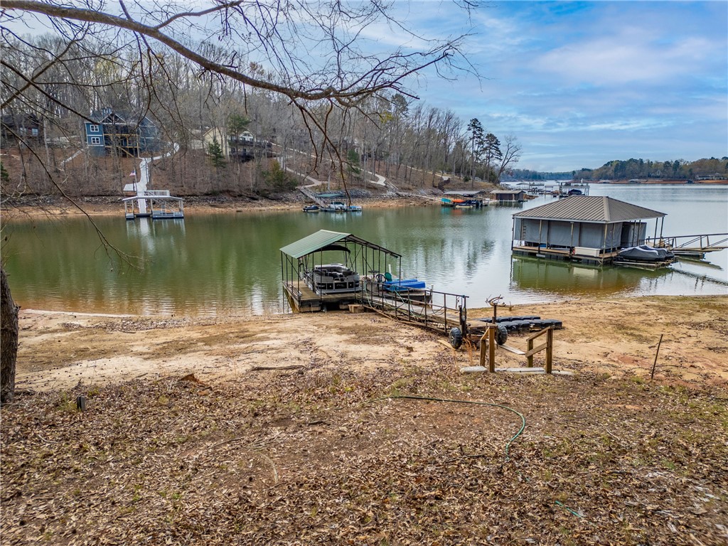 109 Indian Court Road Westminster, SC 29693 - Photo 30 of 42
