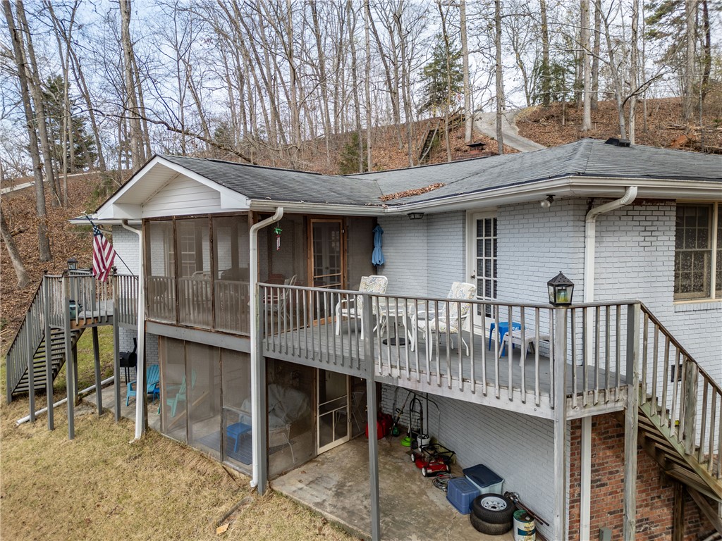 109 Indian Court Road Westminster, SC 29693 - Photo 3 of 42