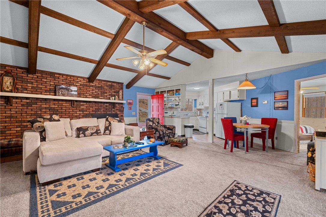 109 Indian Court Road Westminster, SC 29693 - Photo 10 of 42