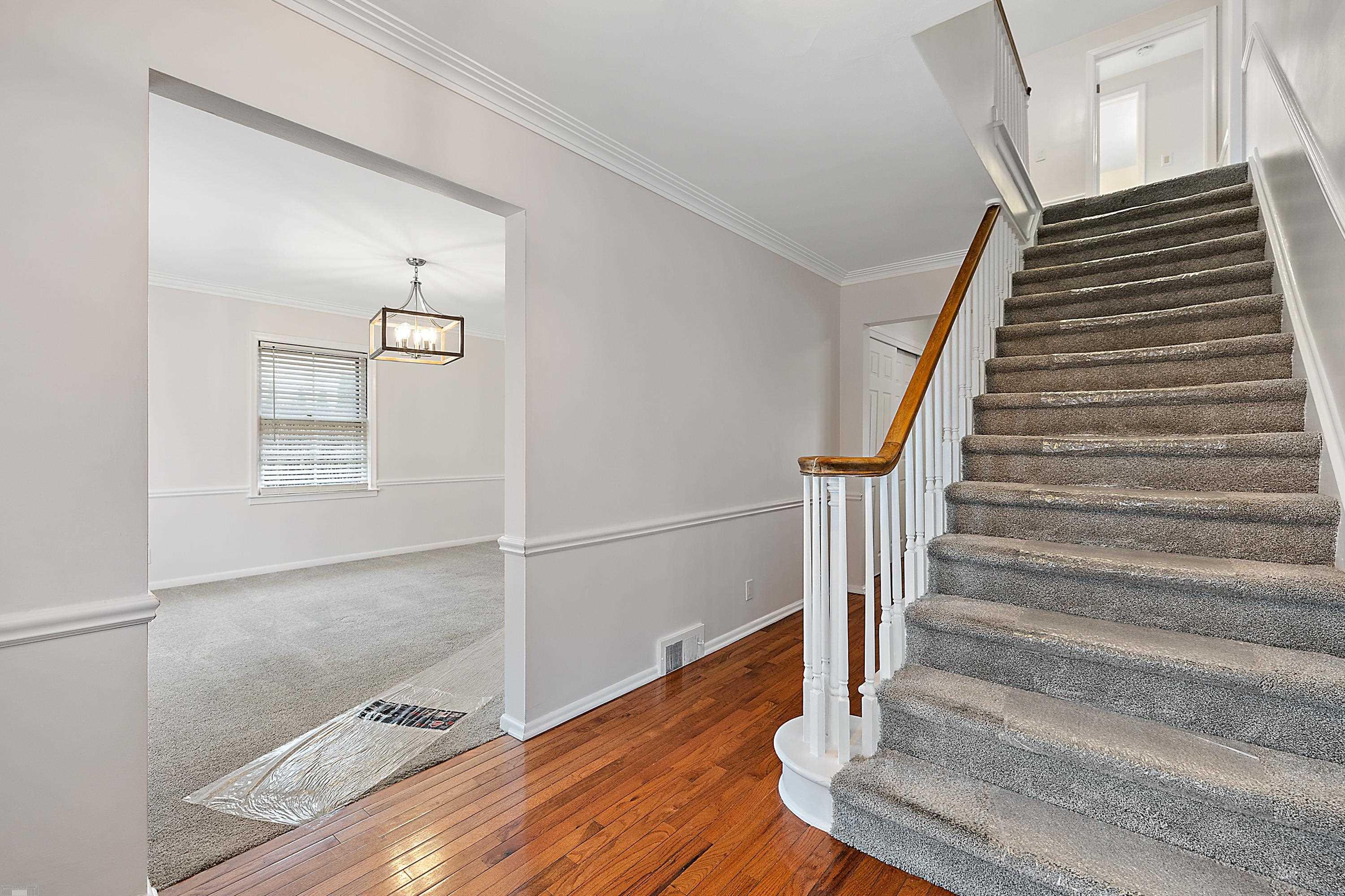 49 Hampton Road Grosse Pointe Shores, MI 48236 - Photo 5 of 51